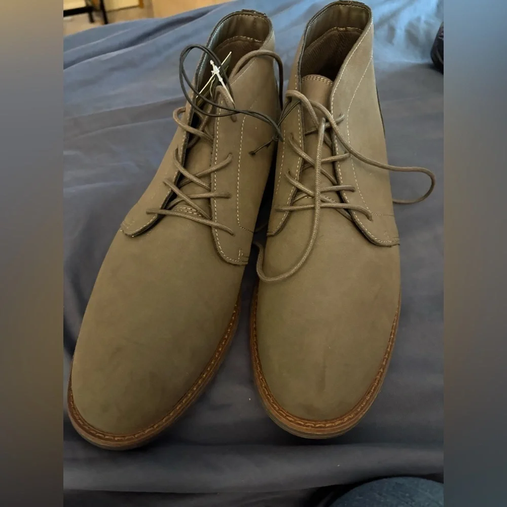 Men’s New Good fellow & Co Grey Chukka Dress Boots with Lace- ONLY size 13 LEFT